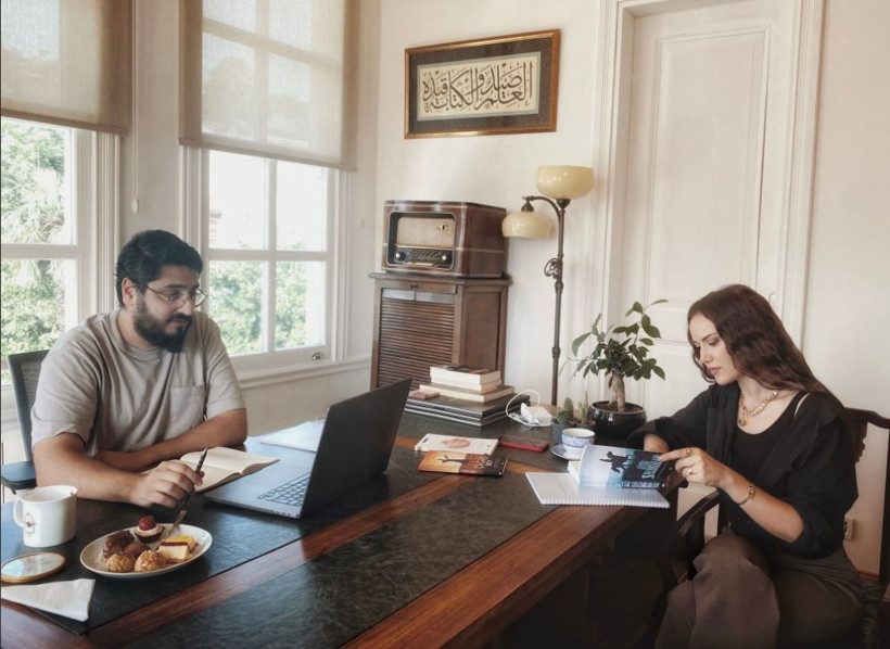 TRT1 Alparslan dizisinde Fahriye Evcen sürprizi! Başrolü Barış Arduç'la paylaşacak - Resim: 1