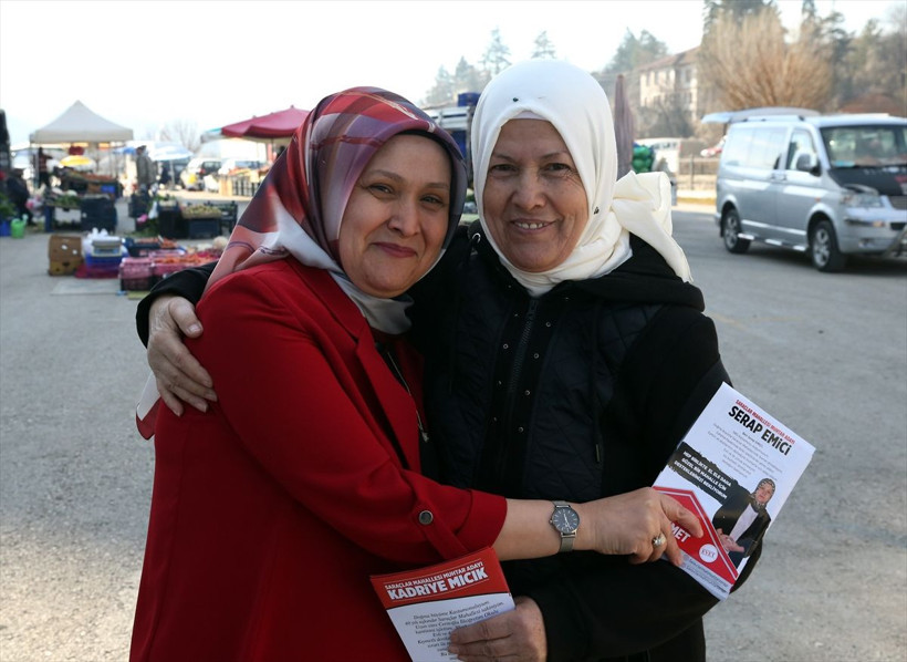 "Analı kızlı" muhtarlık yarışı! Anne de aday oldu, kızı da - Resim: 2