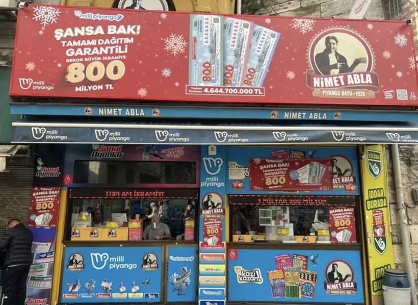 Nimet Abla gişesinde yoğunluk oluştu! Rüyaları süsleyen Milli Piyango biletlerine ilgi büyük - Resim: 1