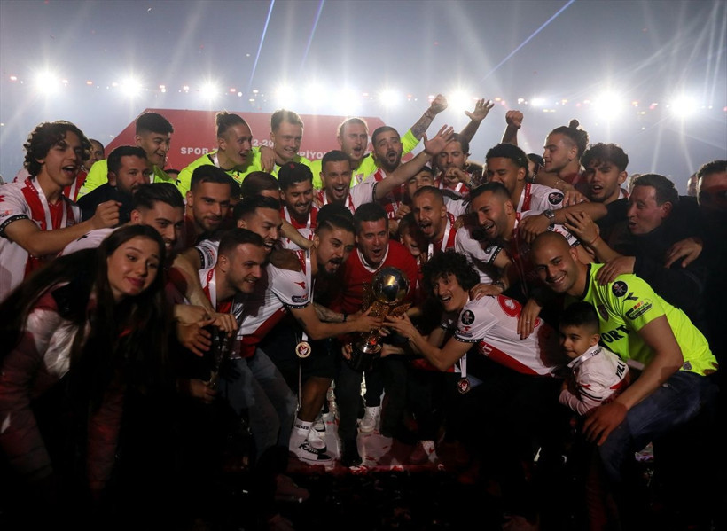 Süper Lig'e yükselen Samsunspor kupasını aldı - Resim: 1