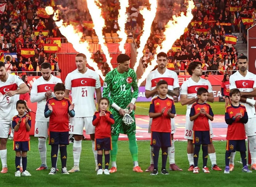 Milli futbolcu Deniz Gül'e hırsızlık şoku! Zarar çok büyük - Resim: 2