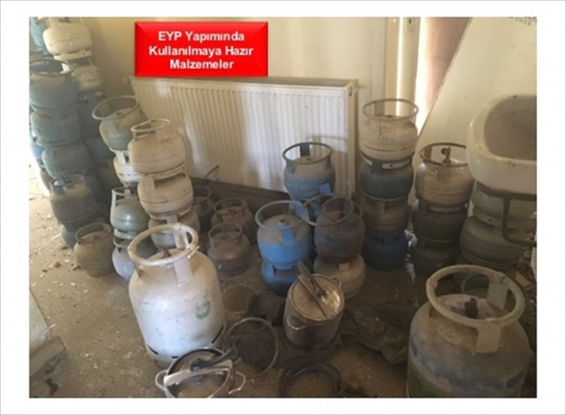 TSK yeni fotoğraflar paylaştı! PKK'lılar buradan girmiş - Resim: 3