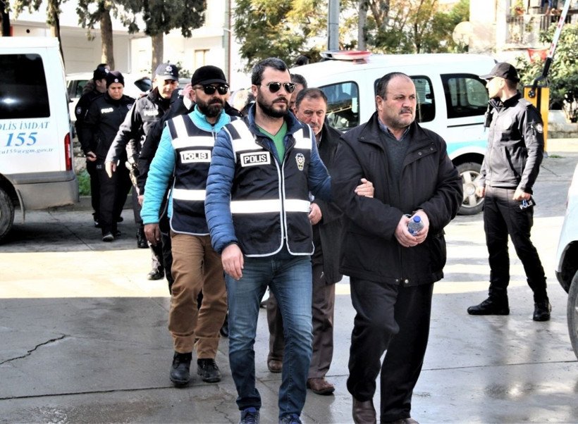 Küs numarası yapan iki teyze 6 milyonluk arazisi 2.5 milyona sattı! - Resim: 2