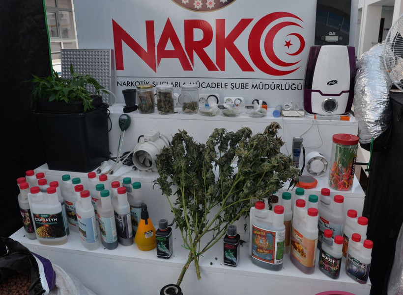 Adana'de balkona kurdu polis bile şaşırdı şüpheli 5 dil biliyor - Resim: 4