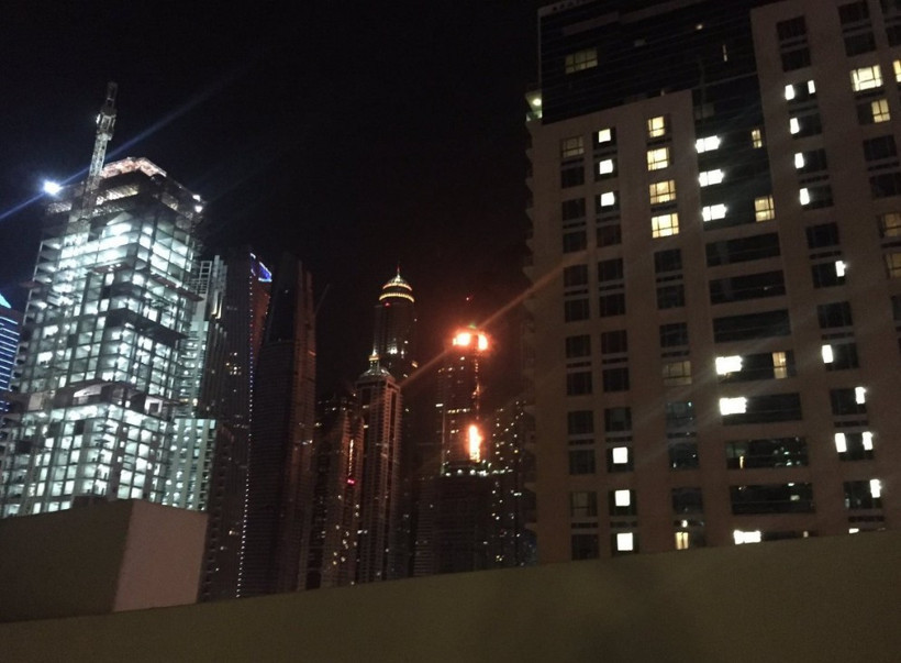 Dubai gökdelen yanıyor olay yerinden ilk görüntüler - Resim: 3