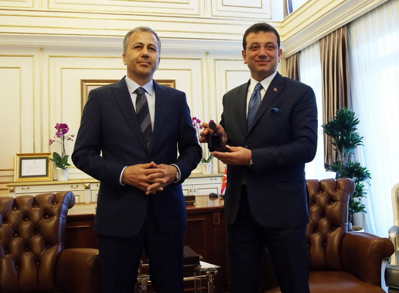 Odasındaki dua fotoğrafı çok tartışılmıştı! İmamoğlu konuyla ilgili ilk kez konuştu - Resim: 3