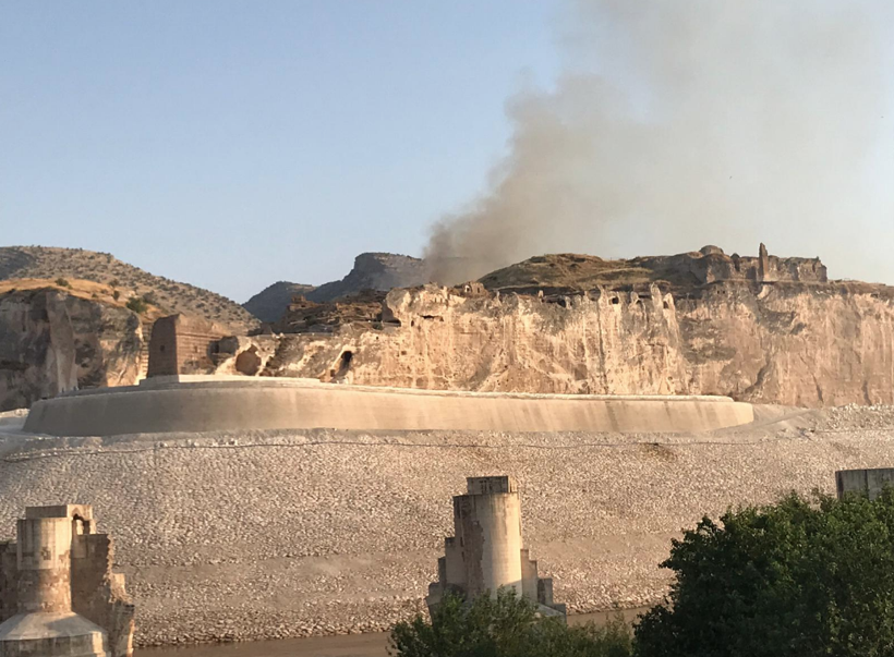 Hasankeyf'te yangın çıktı yürekler ağza geldi Twitter'da bakın ne dediler - Resim: 4