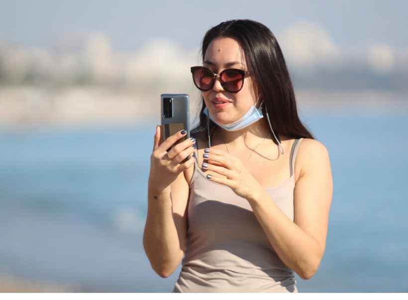 Antalya'da koronavirüs unutuldu! Kısıtlama kalktı vatandaşlar soluğu plajlarda aldı - Resim: 4