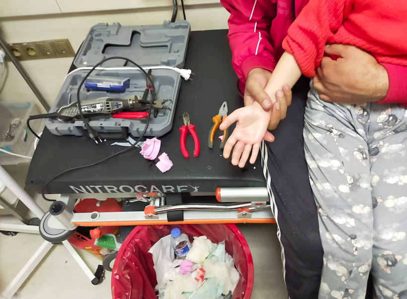 Malatya'da 5 yaşındaki çocuk su matarasıyla oynarken oldu! İtfaiye çıkardı - Resim: 1