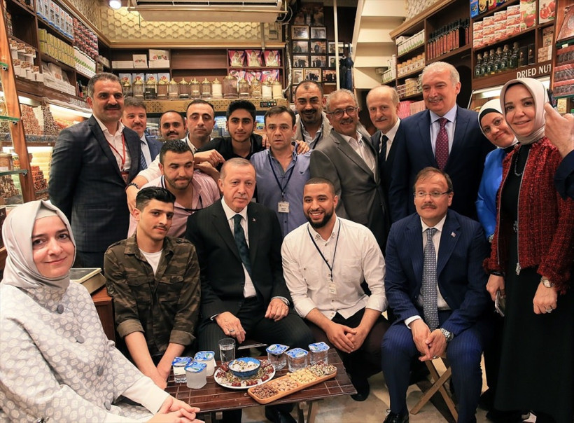 Erdoğan Mısır Çarşısı'nın açılış törenine katıldı - Resim: 3