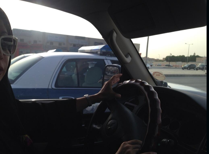 Suudi kadınları asfaltı ağlatıp kralı korkuttu - Resim: 2