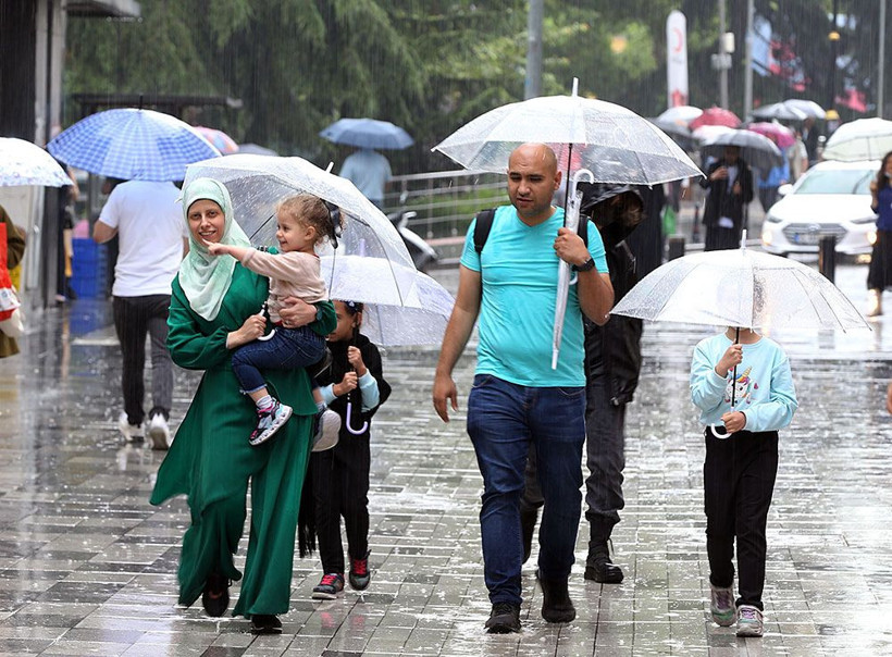 Çok fena geliyor 1 hafta sürecek, meteoroloji 61 ili uyardı: Kayseri, Adana, Antalya, İstanbul - Resim: 1