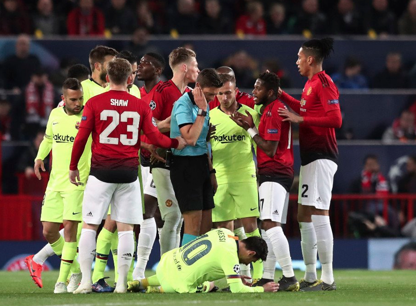 Messi kanlar içinde yerde kaldı yürekler ağza geldi - Resim: 13