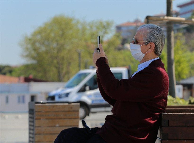 65 yaş üstüne sokağa çıkma yasağı geldi! Hangi illerde 65 yaş üstüne yasak var? - Resim: 1