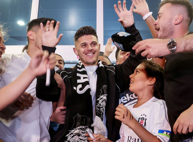 Beşiktaş'tan Galatasaray'a büyük transfer çalımı! Yıldız isim imza için İstanbul'da - Resim: 2