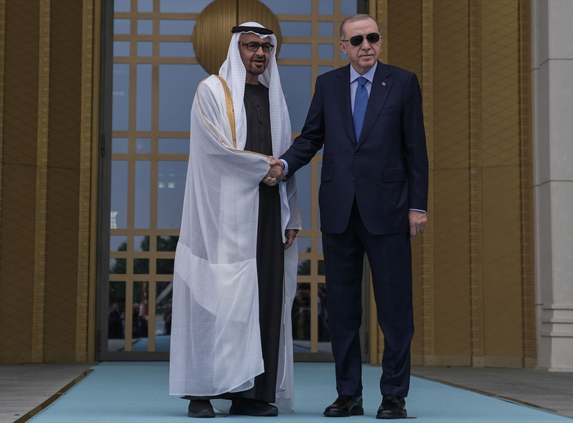 BAE Devlet Başkanı Al Nahyan Ankara'da! Cumhurbaşkanı Erdoğan resmi törenle karşıladı - Resim: 4