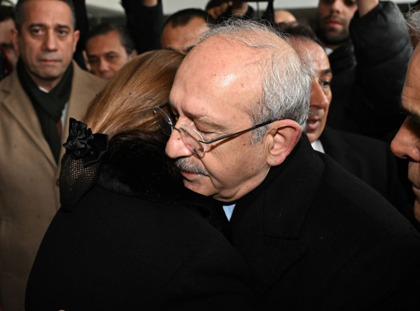 CHP lideri Özgür Özel ve Kemal Kılıçdaroğlu cenaze törenine katıldı - Resim: 4