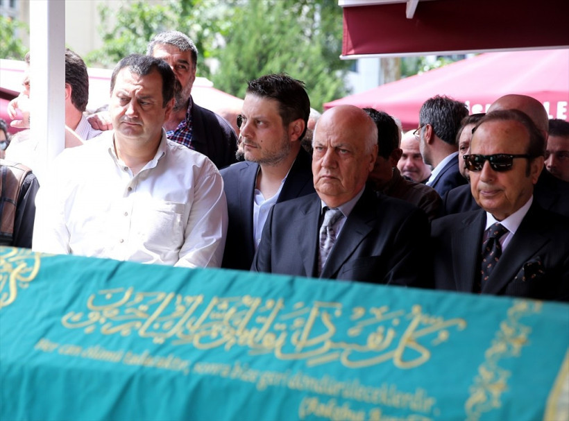 Türkan Şoray Tanju Gürsu'nun cenazesine büyük üzüntü yaşadı - Resim: 3