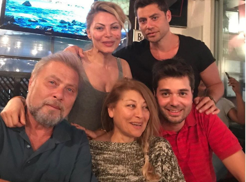 İkiz bebeklere hamile Seray Sever'den doğum gününde kötü haber Entübe babası için dua istedi - Resim: 4