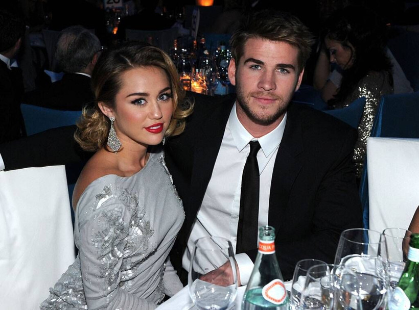 İlişkimiz eşsiz ve modern diyen Cyrus- Hemsworth çifti 8 ayda ayrıldı - Resim: 3