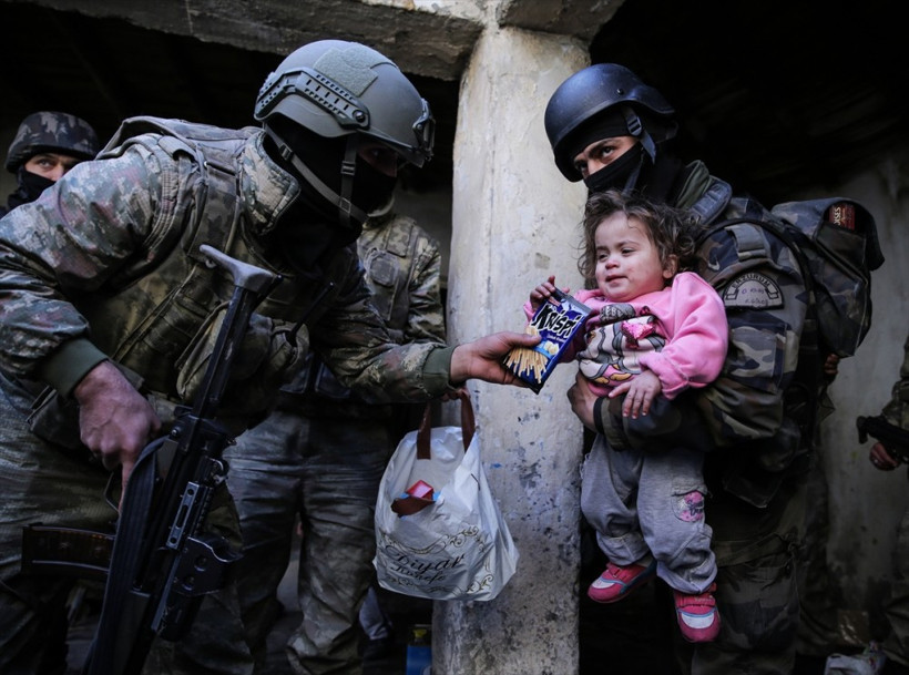 Mehmetçik duvara öyle bir ayet yazdı ki... - Resim: 4