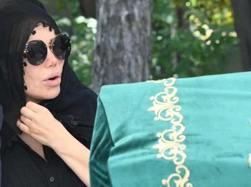 Türkücü Ceylan'dan yürek yakan paylaşım: Şaka yaptım de... - Resim: 1