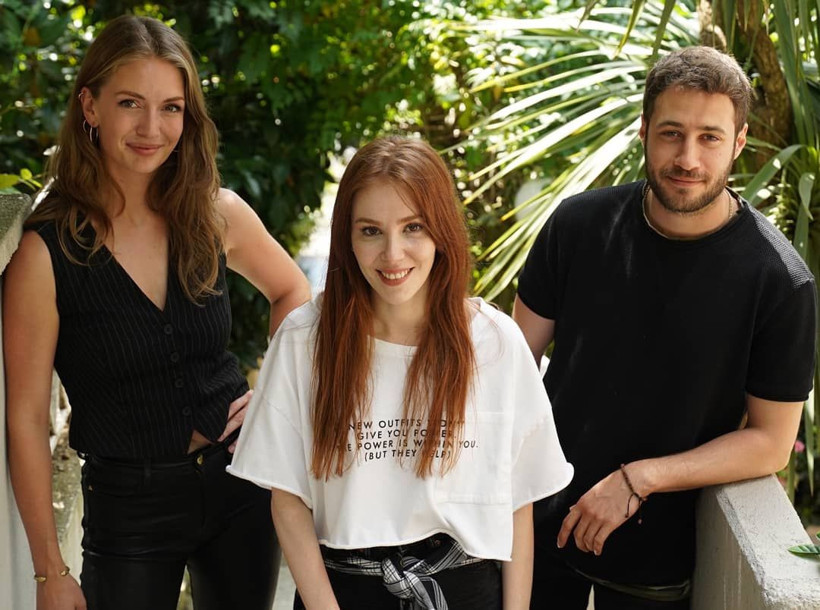 Elçin Sangu'nun yeni dizisi İyi Günde Kötü Günde'nin okuma provasından kareler geldi - Resim: 1