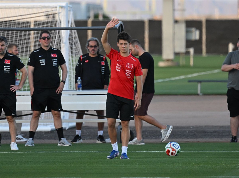 A Milli Futbol Takımı, Arizona'daki ilk idmanını taraftar eşliğinde yaptı - Resim: 3