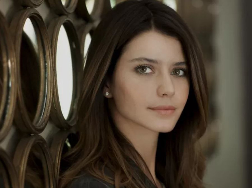 Netflix dizisi Kulüp'teki Mathilda'yı reddeden Beren Saat rolü Gökçe Bahadır'a kaptırdı - Resim: 4