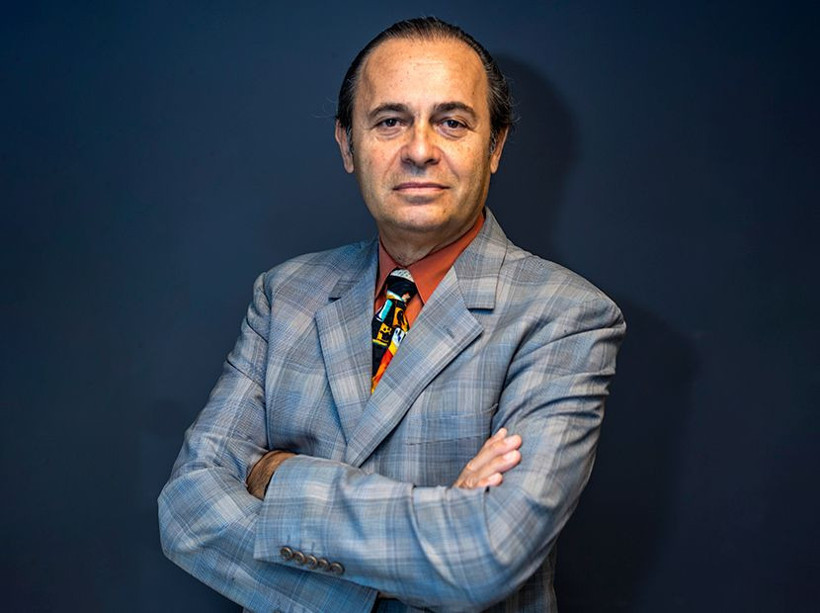 Ünlü müzisyen yorumuyla şaşırttı: "Cem Yılmaz'la uzaktan sevişiriz" - Resim: 1