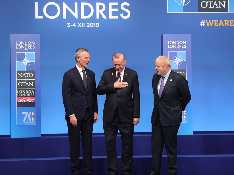 NATO Zirvesi'nden ilginç kareler Trump yönünü şaşırdı Erdoğan unuttu - Resim: 3