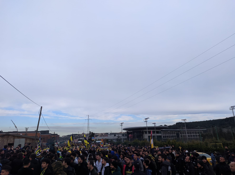 Fenerbahçe taraftarından TFF'ye istifa çağrısı - Resim: 4