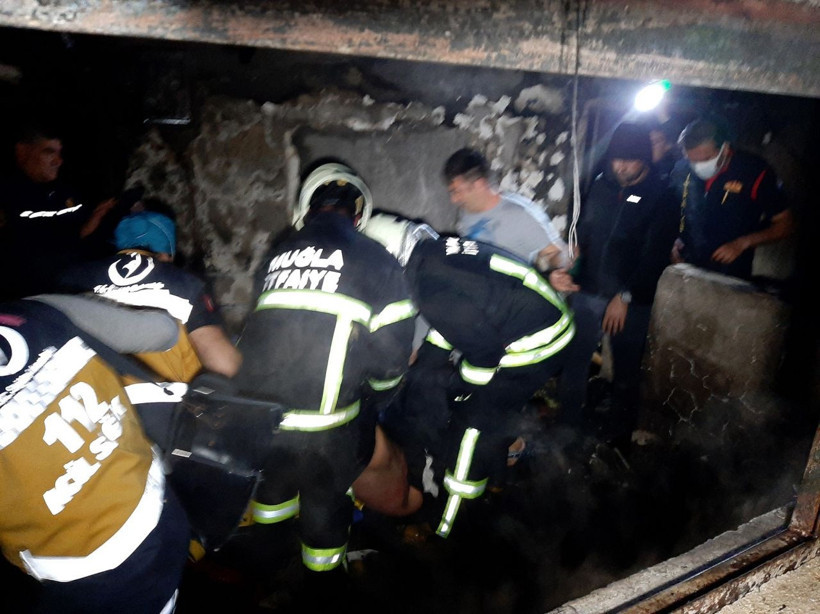 Muğla'da korkunç olay! Evini ateşe verip, kendini içeriye kilitledi - Resim: 2