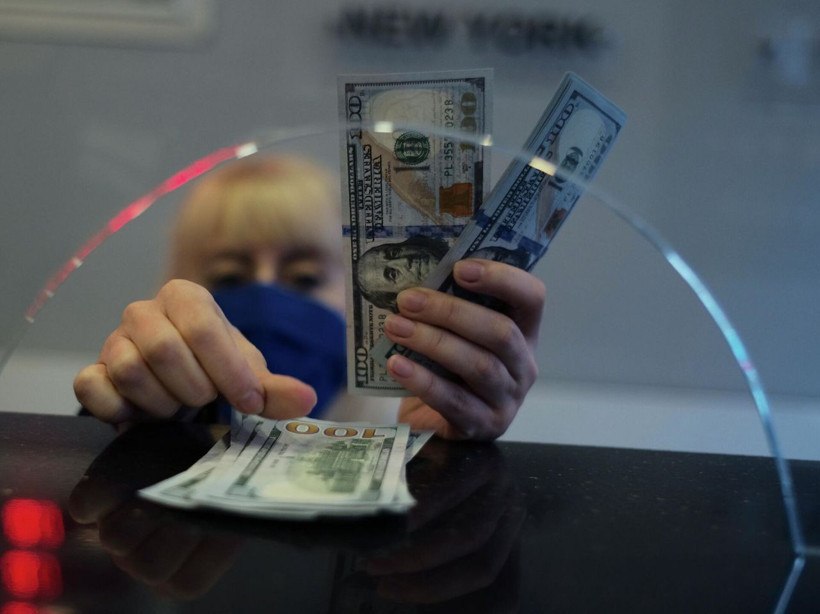 Döviz bürosunda akılalmaz vurgun! 100 milyon TL'yi öyle bir yerde yedi ki... Sonra da kaçtı! - Resim: 1