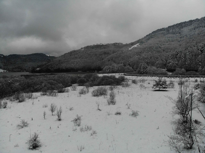 Bolu Abant, Nisan ayında beyaz örtüyle kaplandı! Muhteşem görüntüler - Resim: 4