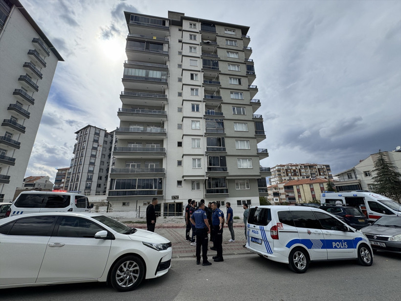 Karaman'da karı koca ölü bulundu evden bir not çıktı! Cenazeler Ankara'ya gönderildi - Resim: 1