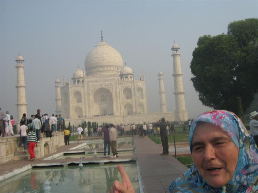 Sosyal medyada olay oldu! Herkes bu teyzeyi arıyor - Resim: 4