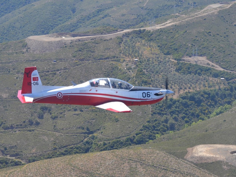 Genelkurmay Başkanı Hulusi Akar eğitim uçağıyla uçtu - Resim: 4