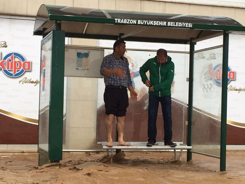 Trabzon'da anormal durum! 2 ölü var son hava durumu ne? - Resim: 1