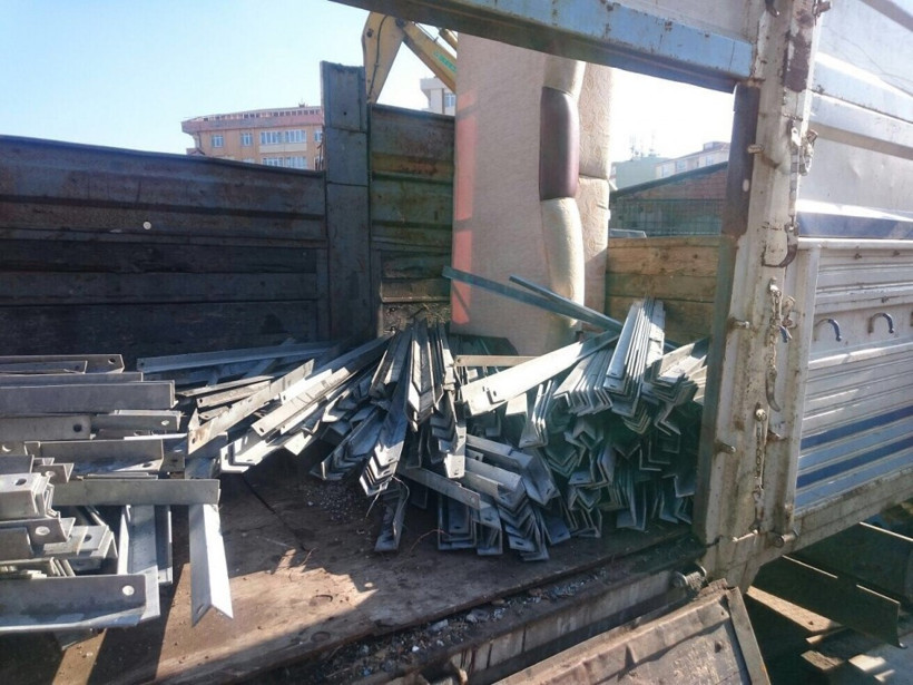 Bu da oldu: 8 tonluk elektrik direği çalındı! - Resim: 2