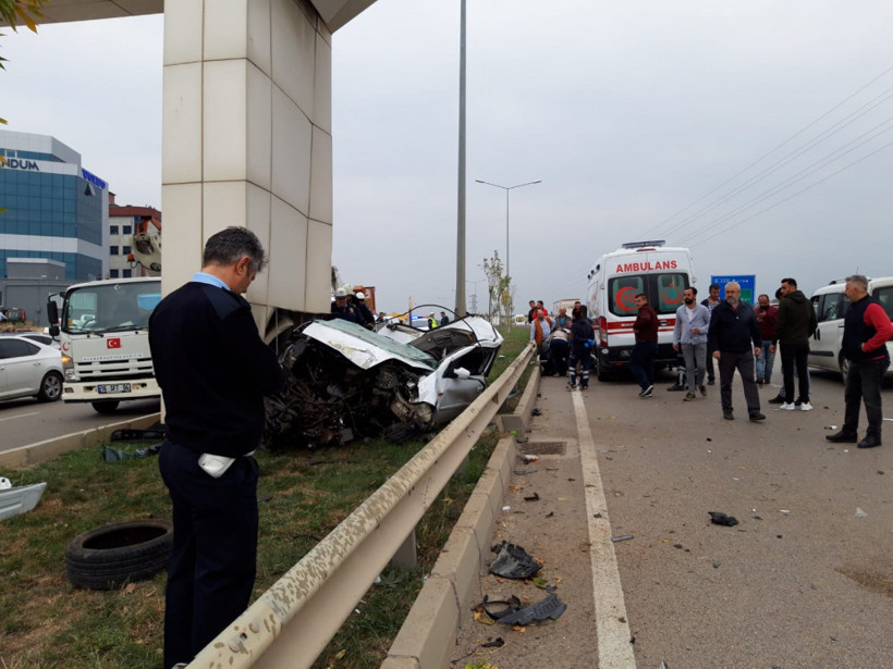 Sürücünün öldüğü kazada otomobilin hızı 180'de takılı kaldı - Resim: 1
