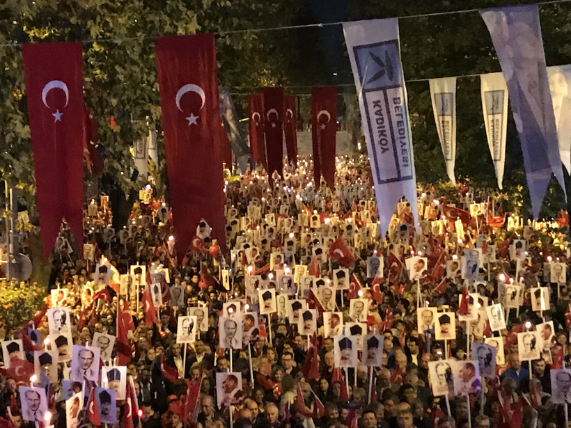 Bağdat Caddesi'nde 29 Ekim coşkusu - Resim: 2