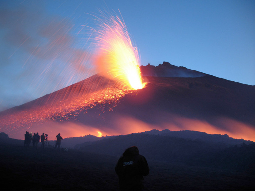 Etna faaliyete geçti korku dolu gecede 10 yaralı var - Resim: 1
