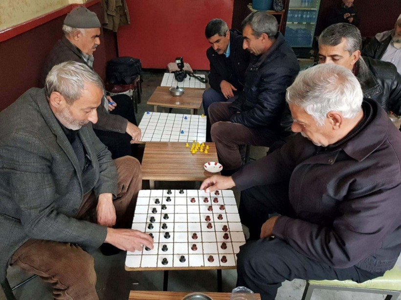 Bu çay ocağında sadece satranç ve dama oynanıyor - Resim: 2