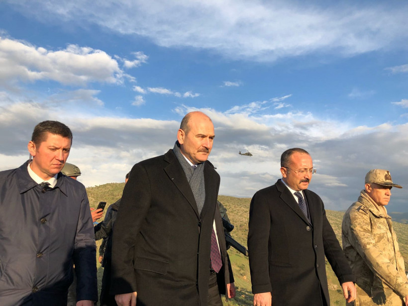 Bakan Soylu hain saldırının gerçekleştiği yerde incelemelerde bulundu! - Resim: 3