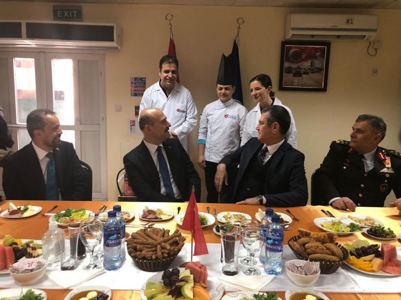 Bakanlar Soylu ve Canikli Kabil'de askerlere sürpriz yaptı... - Resim: 1