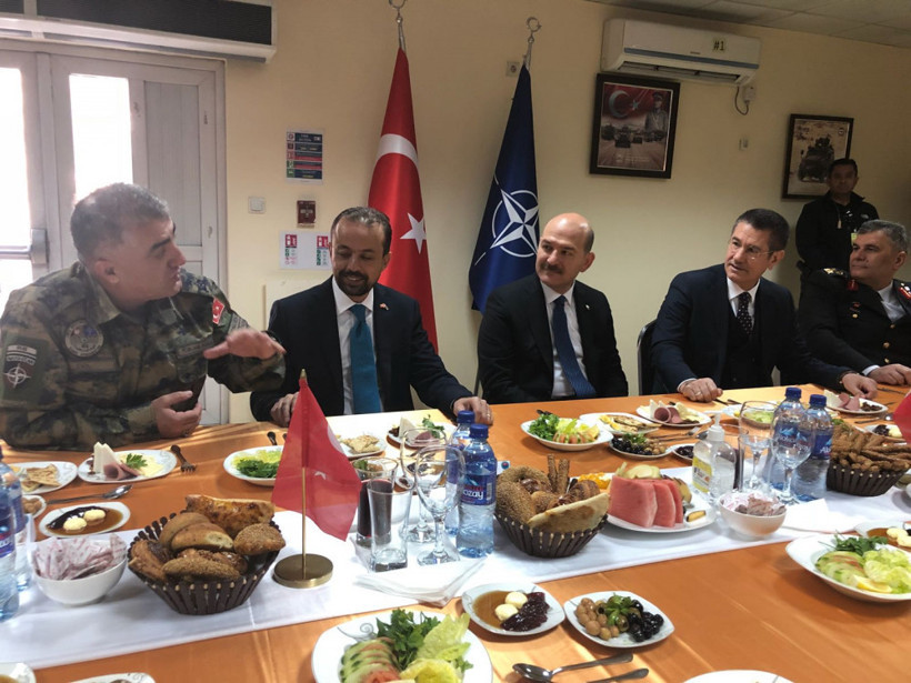 Bakanlar Soylu ve Canikli Kabil'de askerlere sürpriz yaptı... - Resim: 3