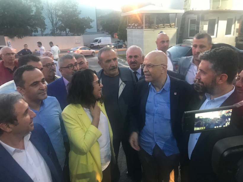 Enis Berberoğlu cezaevinden çıktı - Resim: 2