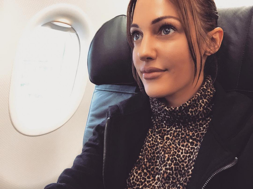 Meryem Uzerli kendini dünyaca ünlü estetik doktoruna teslim etti - Resim: 4