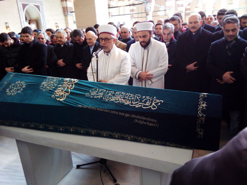 Seyyid Tahir Özışık son yolculuğuna uğurlandı! - Resim: 2